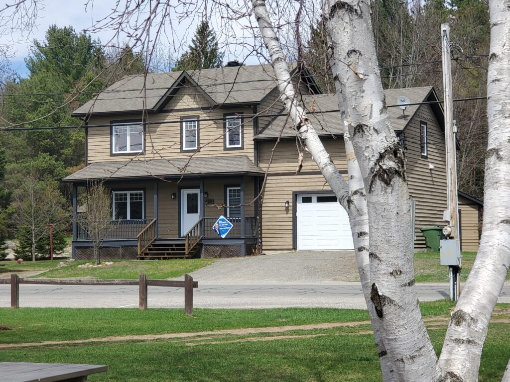 Chalet bois rond tremblant